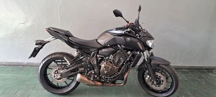  MT-07 ano 2024 com  2.800 km!