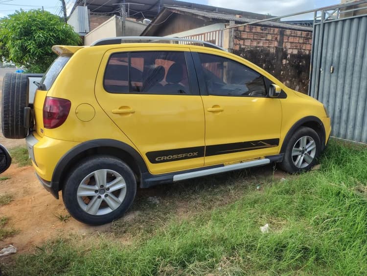Volkswagen Crossfox 1.6 MI Total Flex 8V 5P 2011