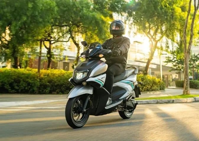 Yamaha ZR 