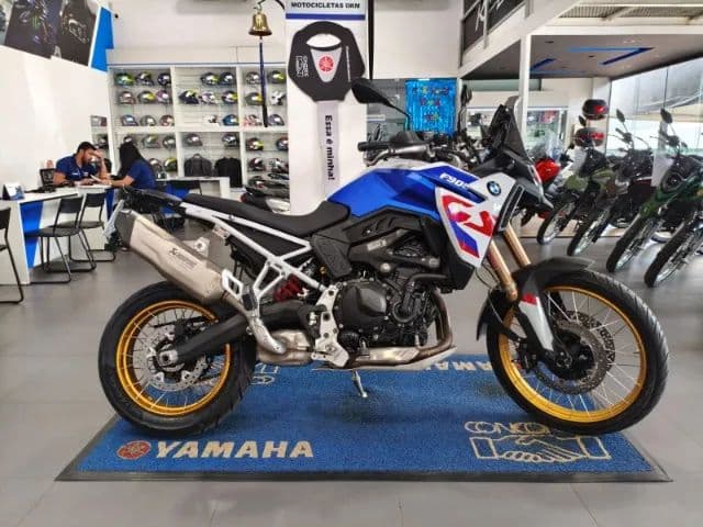 F900 GS TROPHY PRO BRANCA