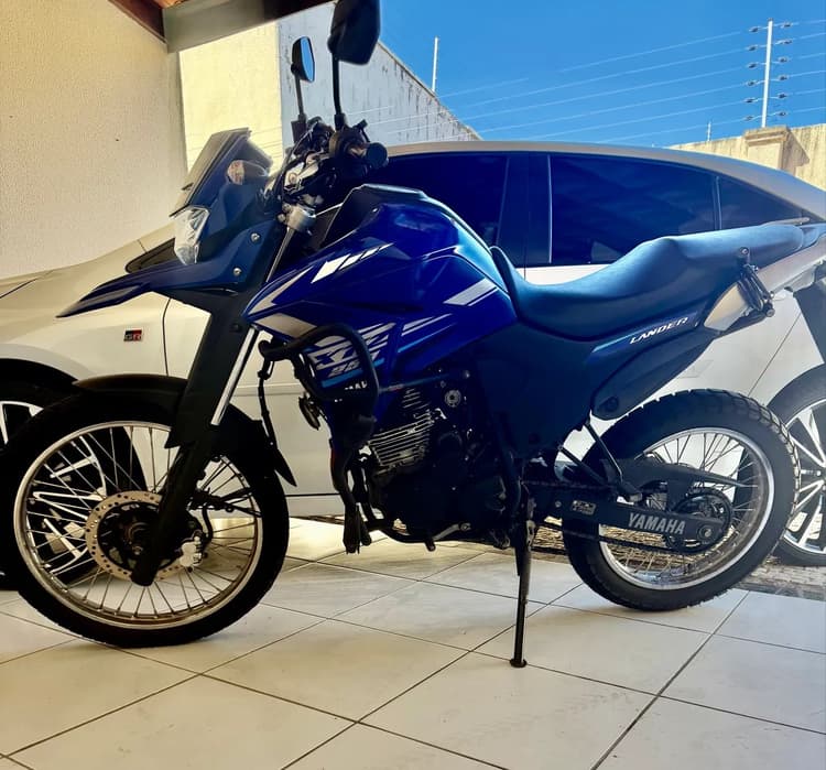 VENDO XTZ  250 IMPECÁVEL.