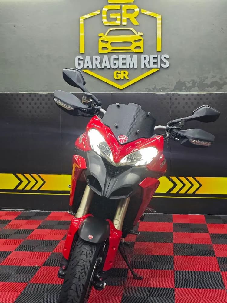 Ducati 1200 multistrada.