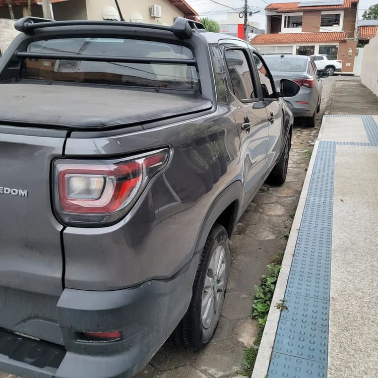 Fiat Strada Freedom 1.3 Flex 8V CD 2025