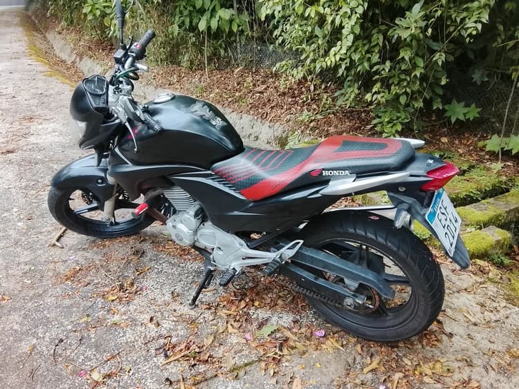 CB 300r 2011