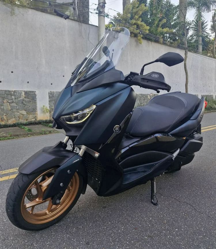 XMax 250 verde