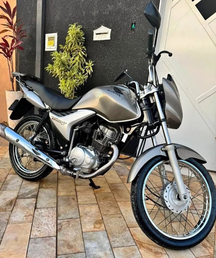 CG 150 ano 2009 