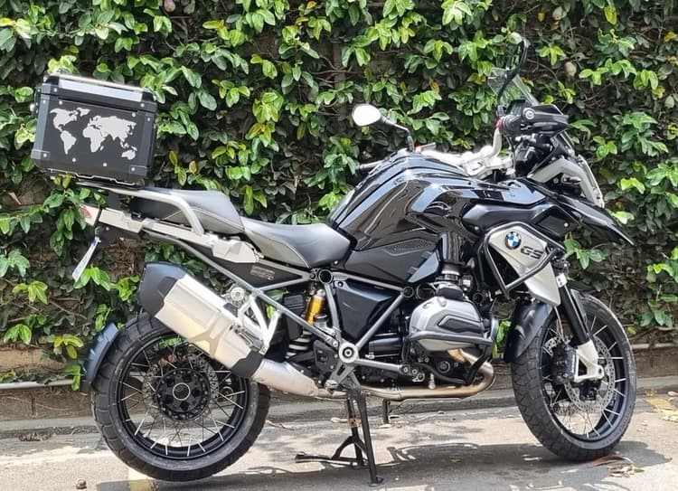 Gs 1200 Triple black 