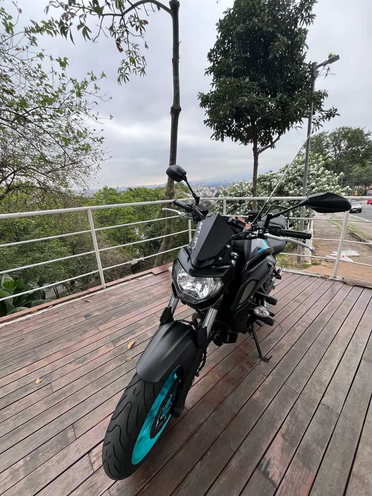MT 07 2025 baixo km 