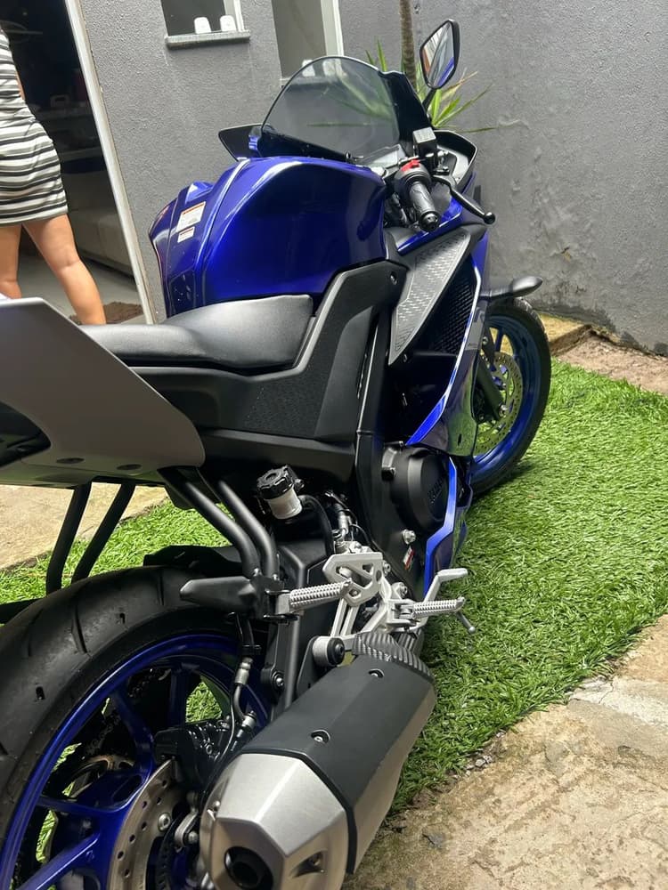 Yamaha R15 - Linda e super conservada! 