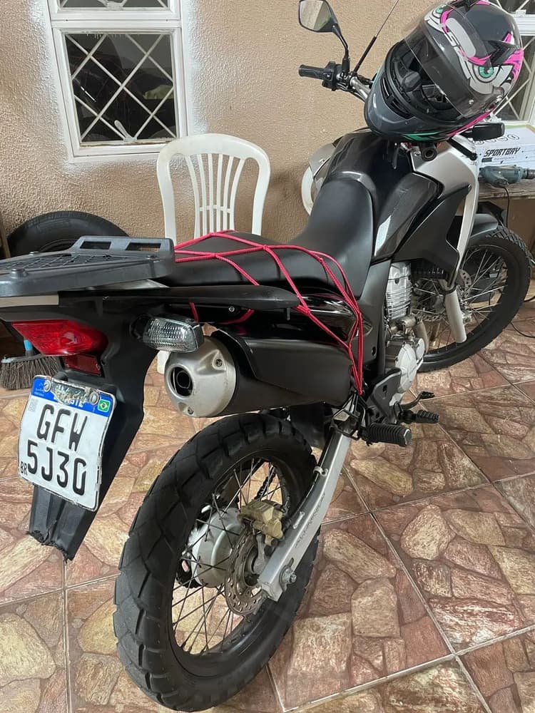 Vendo xre 300 2017