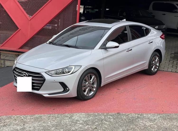 Hyundai Elantra Special Edit. 2.0 16V Flex Aut. 2017