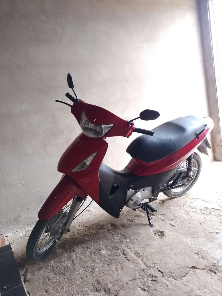 Moto toda filé no precinho 