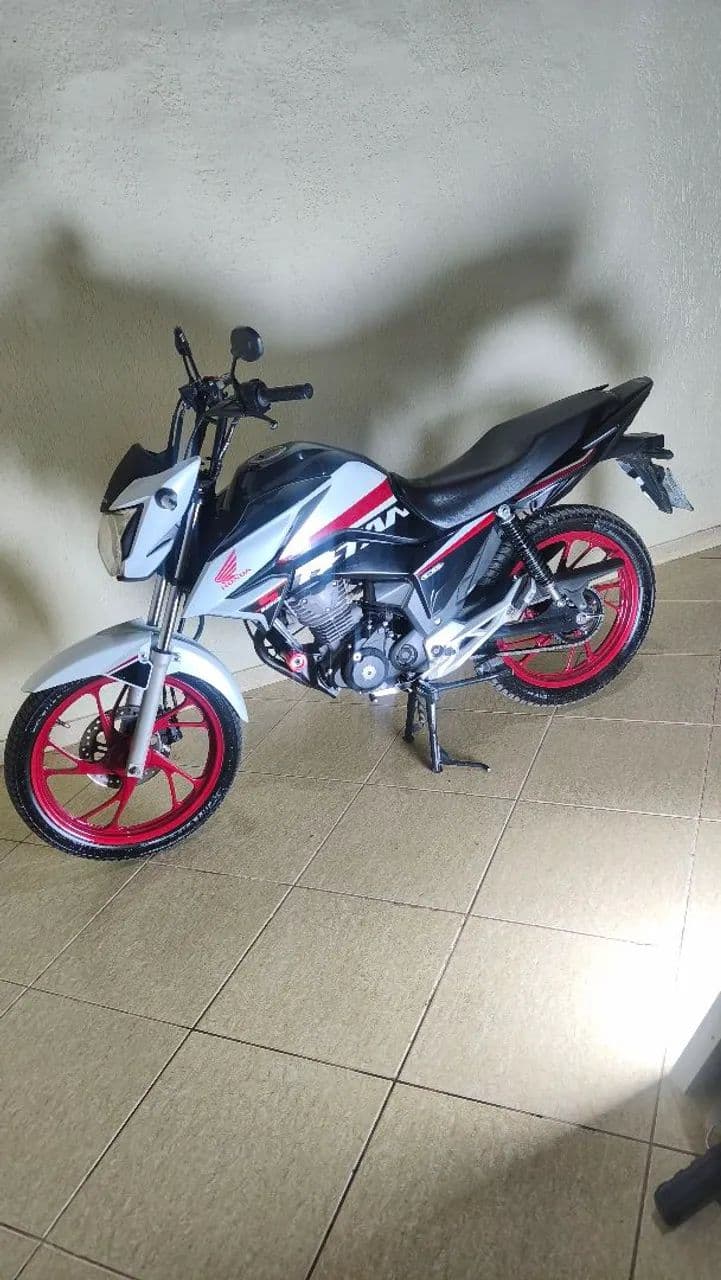 Titan 160 S