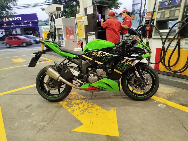 KAWASAKI ZX6r EXTRA 