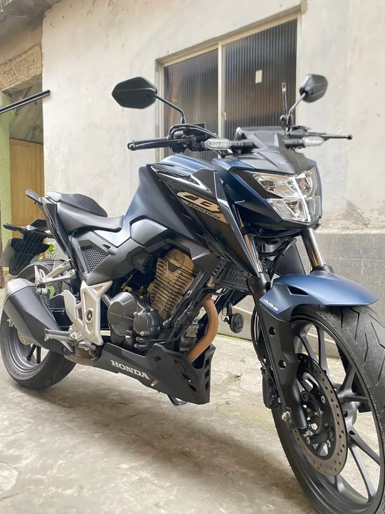 CB 300F ABS 