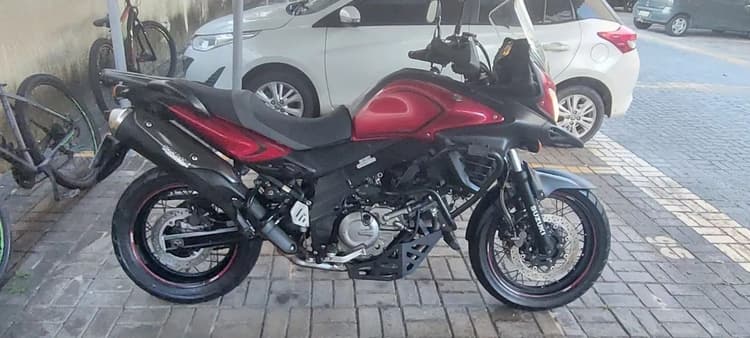 Vendo Suzuki VSTROM 650