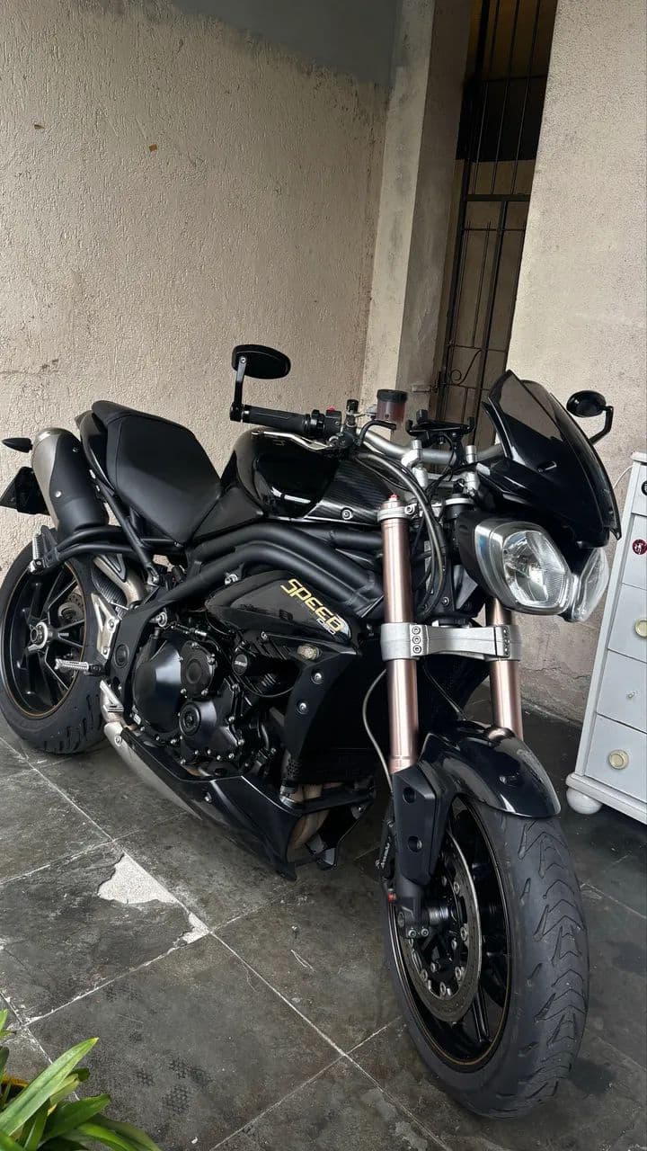 Triumph Speed Triple 1050
