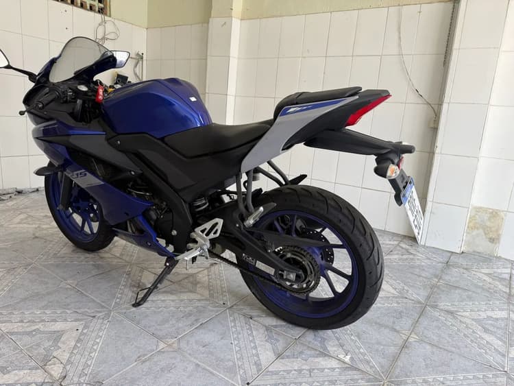 R15 abs 2024