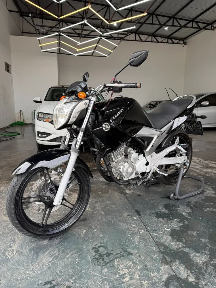 Fazer 250 2011