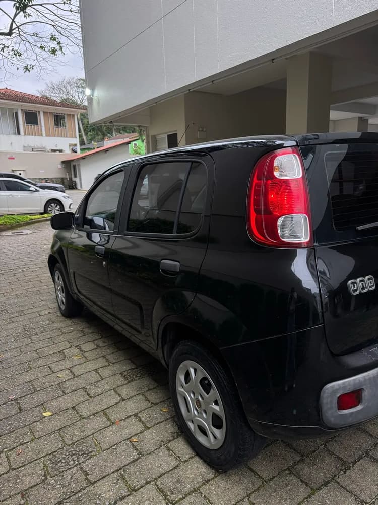 Fiat Uno Vivace/rua 1.0 EVO Fire Flex 8V 5P 2011