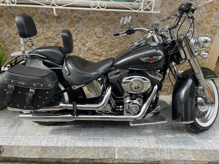 Harley Deluxe