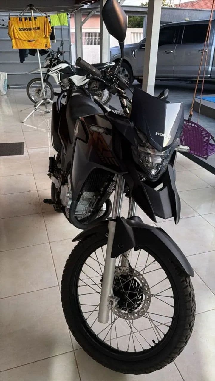XRE300