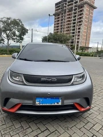 BYD Dolphin EV (Elétrico) 2025