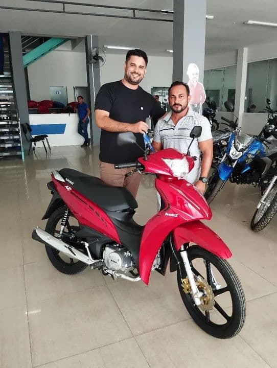 MOTO COM 490 DE ENTRADA
