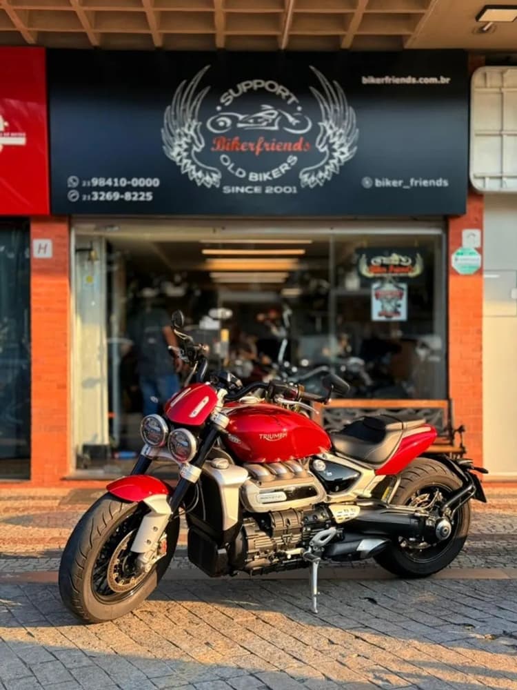 TRIUMPH ROCKET 3 2022