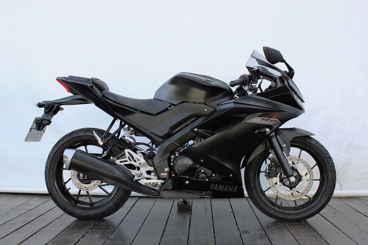 YAMAHA YZF R15