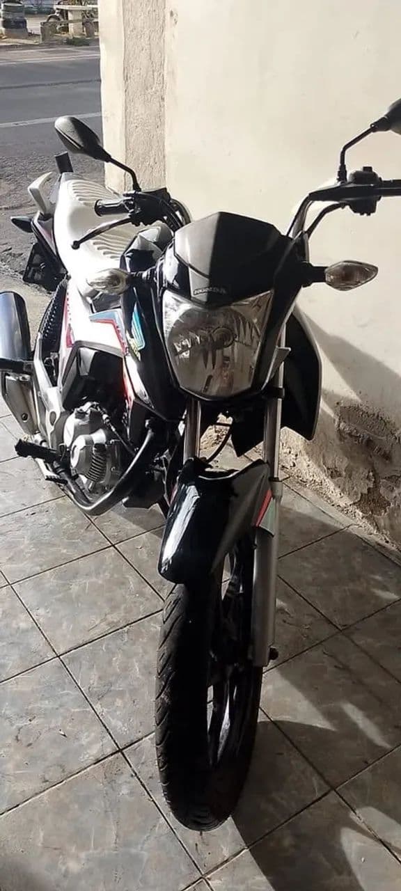 Cg Titan 160