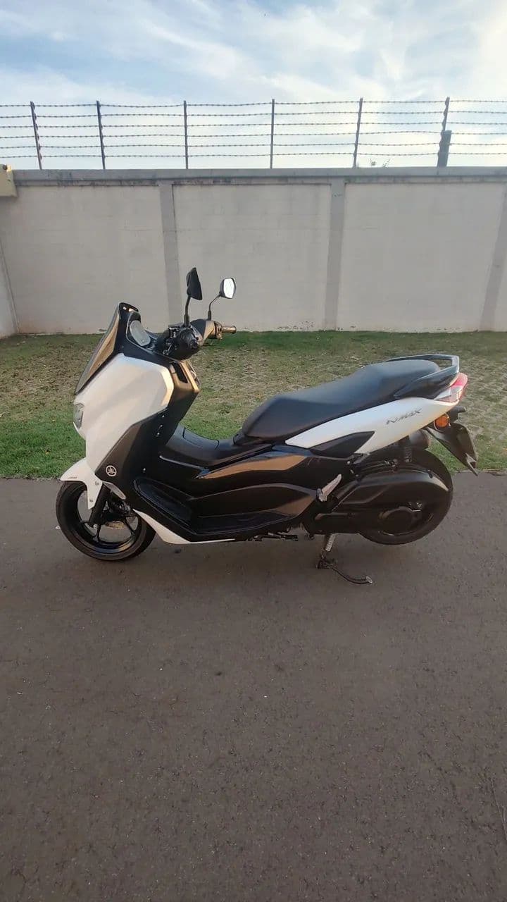 Nmax branca 