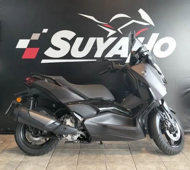 YAMAHA XMAX 300 