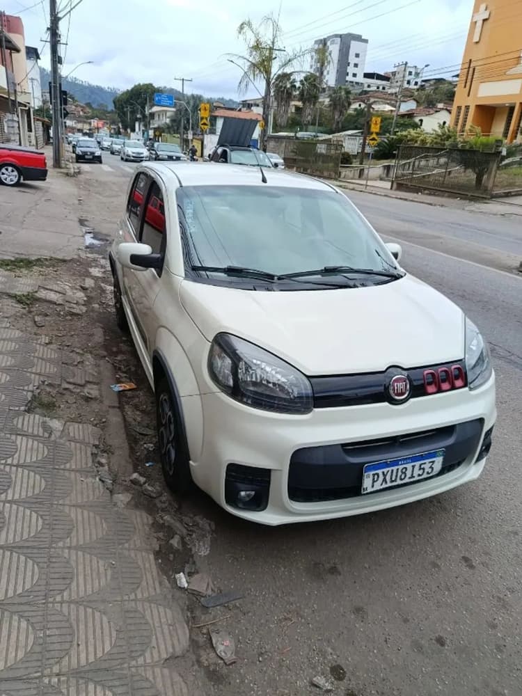 Fiat Uno Sporting 1.4 B.edit. Flex 8V 5P 2016