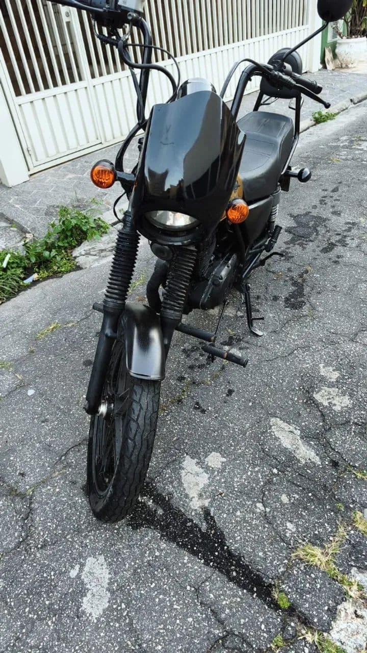 Intruder 125 2012