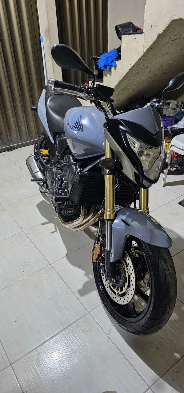 Hornet cb 600 