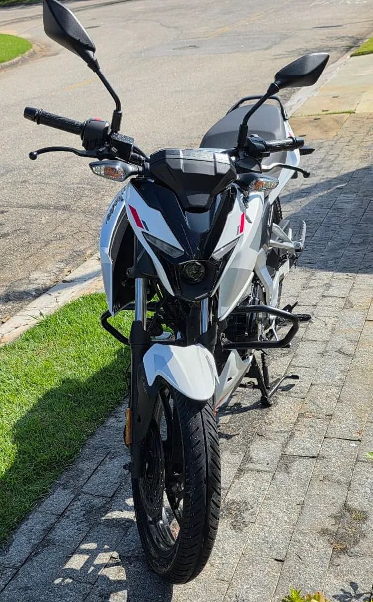 Moto Pulsar N 150 