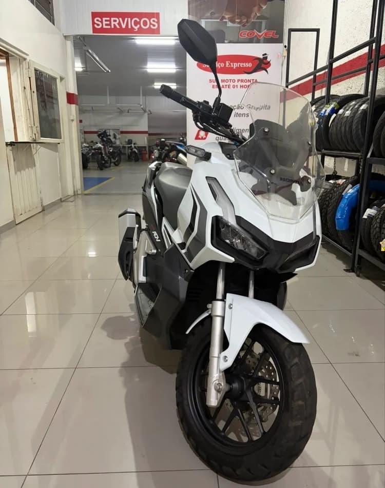 Honda ADV 150 Impecável 