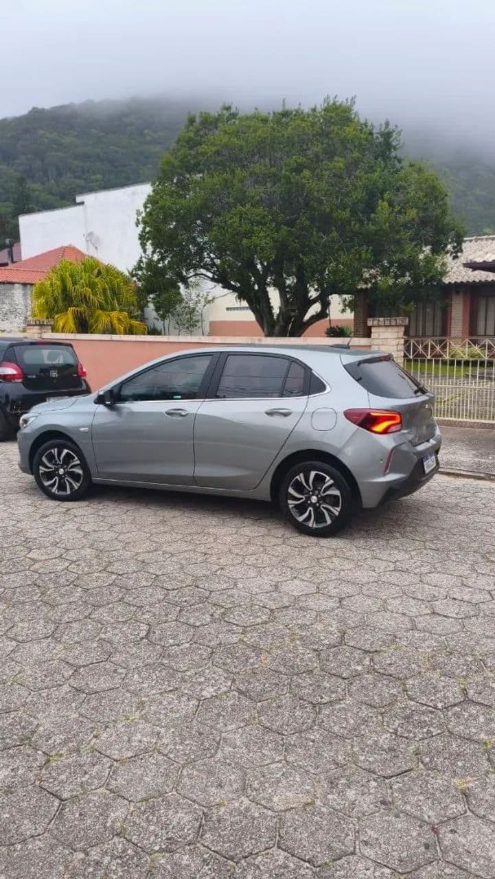 Chevrolet Onix Hatch Premier 1.0 12V TB Flex Aut. 4P 2024