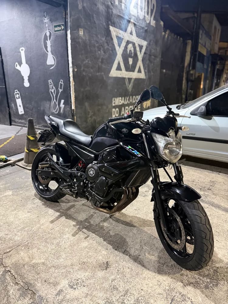 XJ6 
