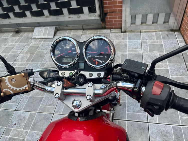 Vendo suzuki gsr 