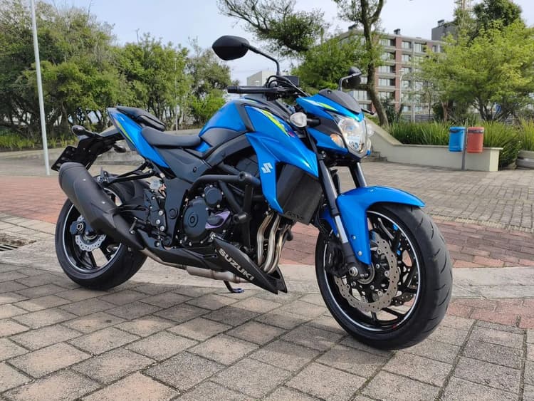 Suzuki GSX S750 zerada
