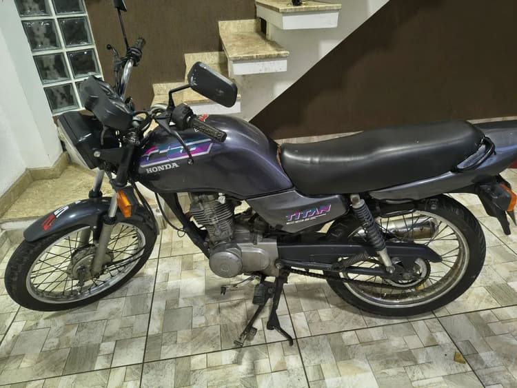 Cg Titan 96/ Se está anunciada está disponível.