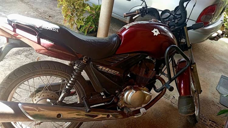 Moto a venda.