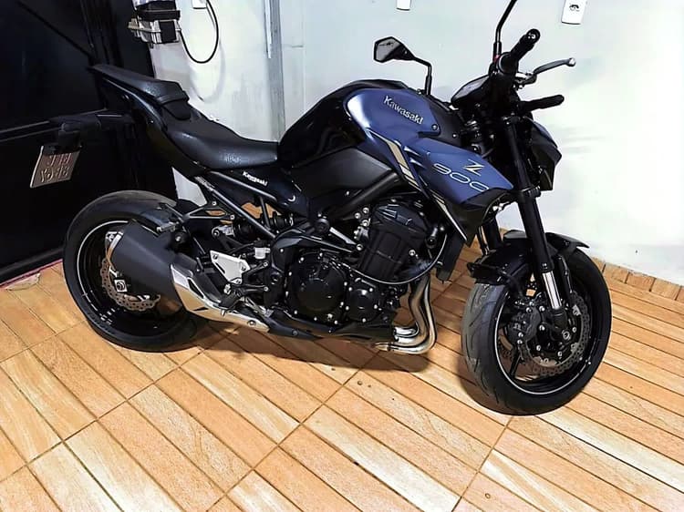 Kawasaki Z-900 