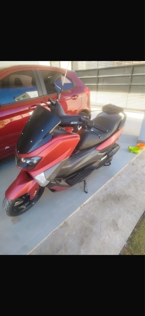 YAMAHA NMAX 160 AUTOMÁTICA