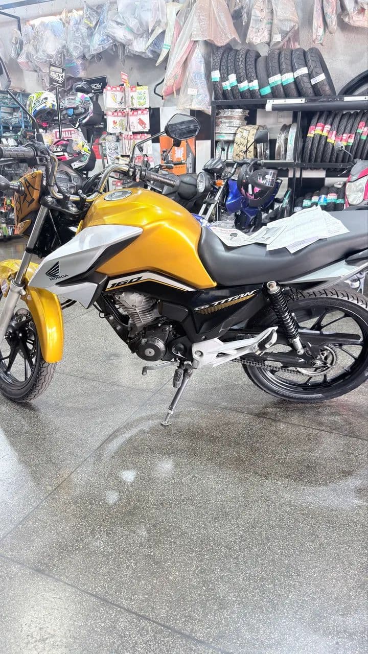 Titan 160