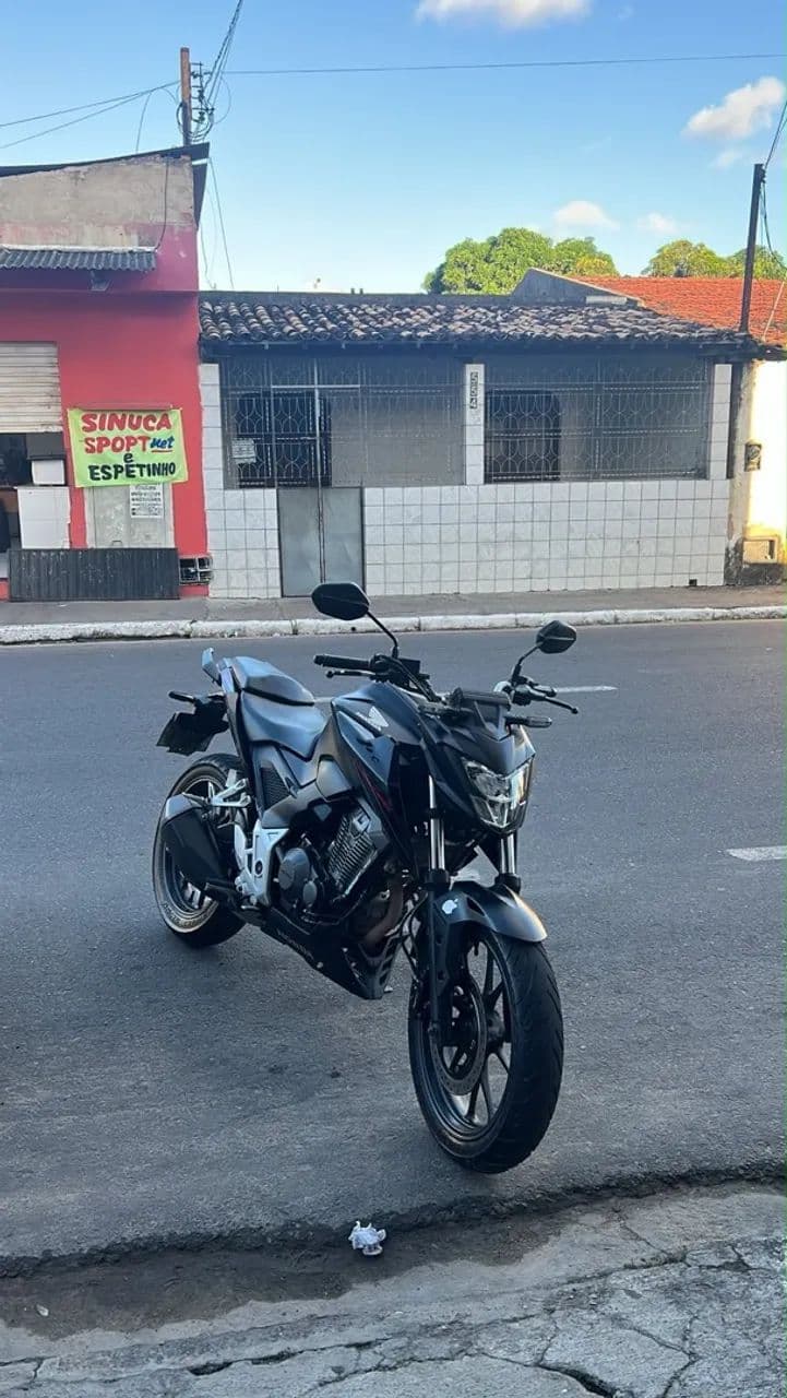 Cb 300f