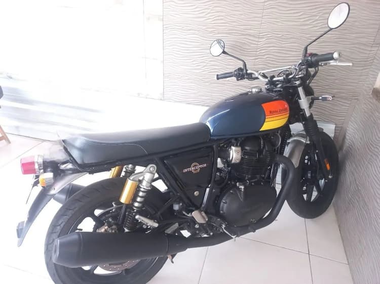 Moto Interceptor 650