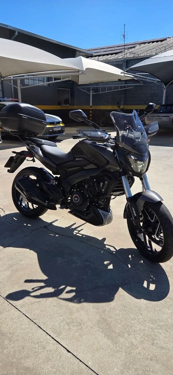 Dominar 400